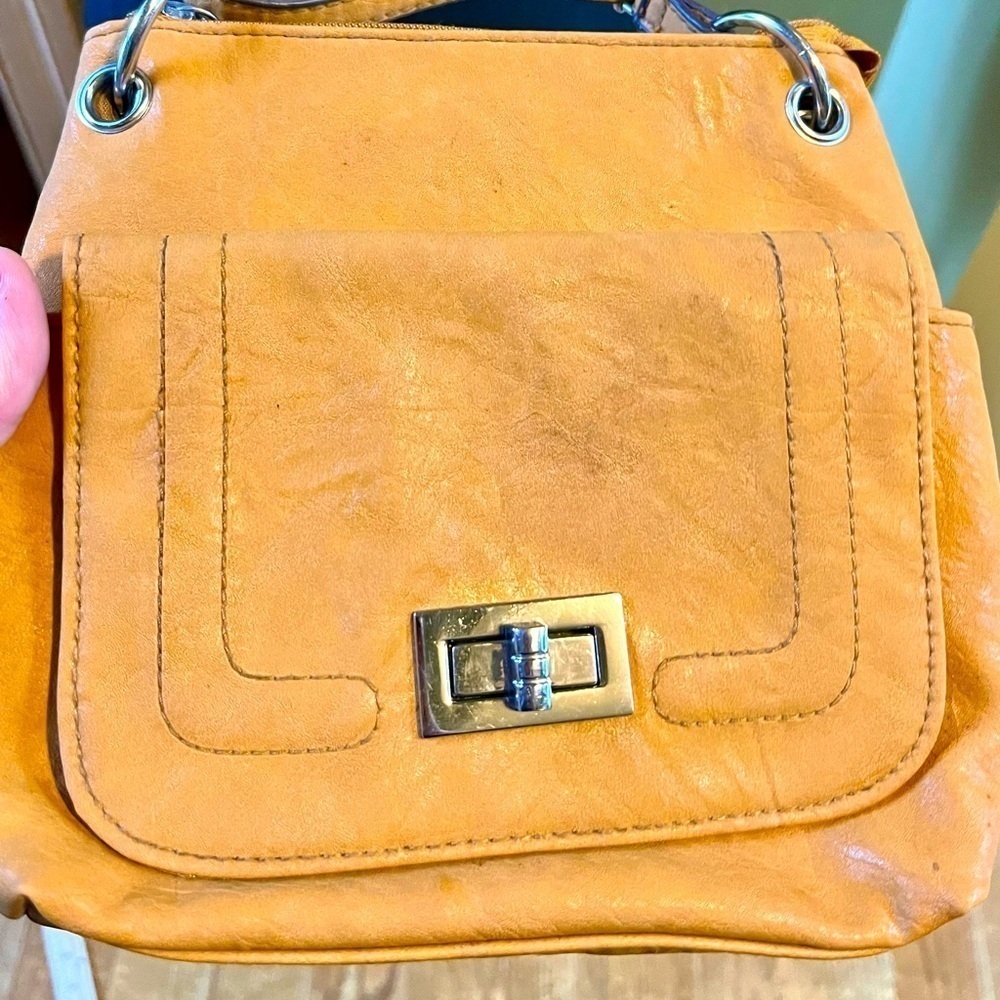 Bueno VTG Mustard Yellow Leather Crossbody Purse Silver Turn Lock Shoulder Bag - Picture 3 of 12